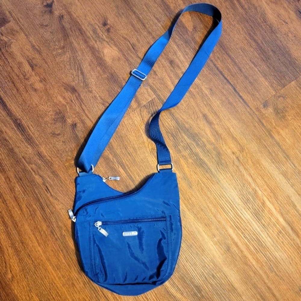 Baggallini blue crossbody travel bag nylon unisex